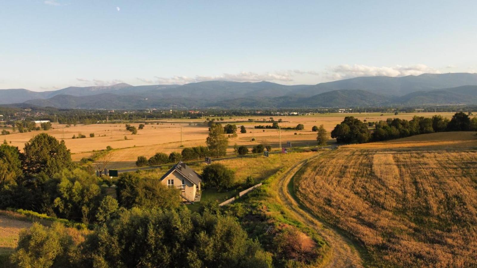 Karkonoskie Uroczysko Jelenia Góra Esterno foto